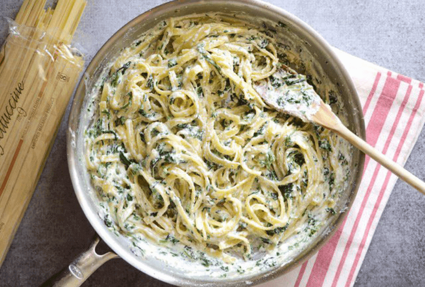 Easy spinach ricotta pasta