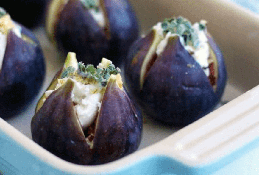 Baked figs with tvorog